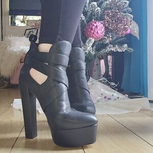 Elegant Sexy Black Heeled Ankle Boots